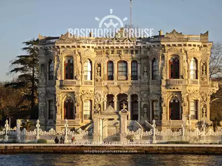 Bosphorus Sunset Cruise - Sailing into the Golden Hour: An Exclusive Sunset Cruise on Istanbul's Bosphorus