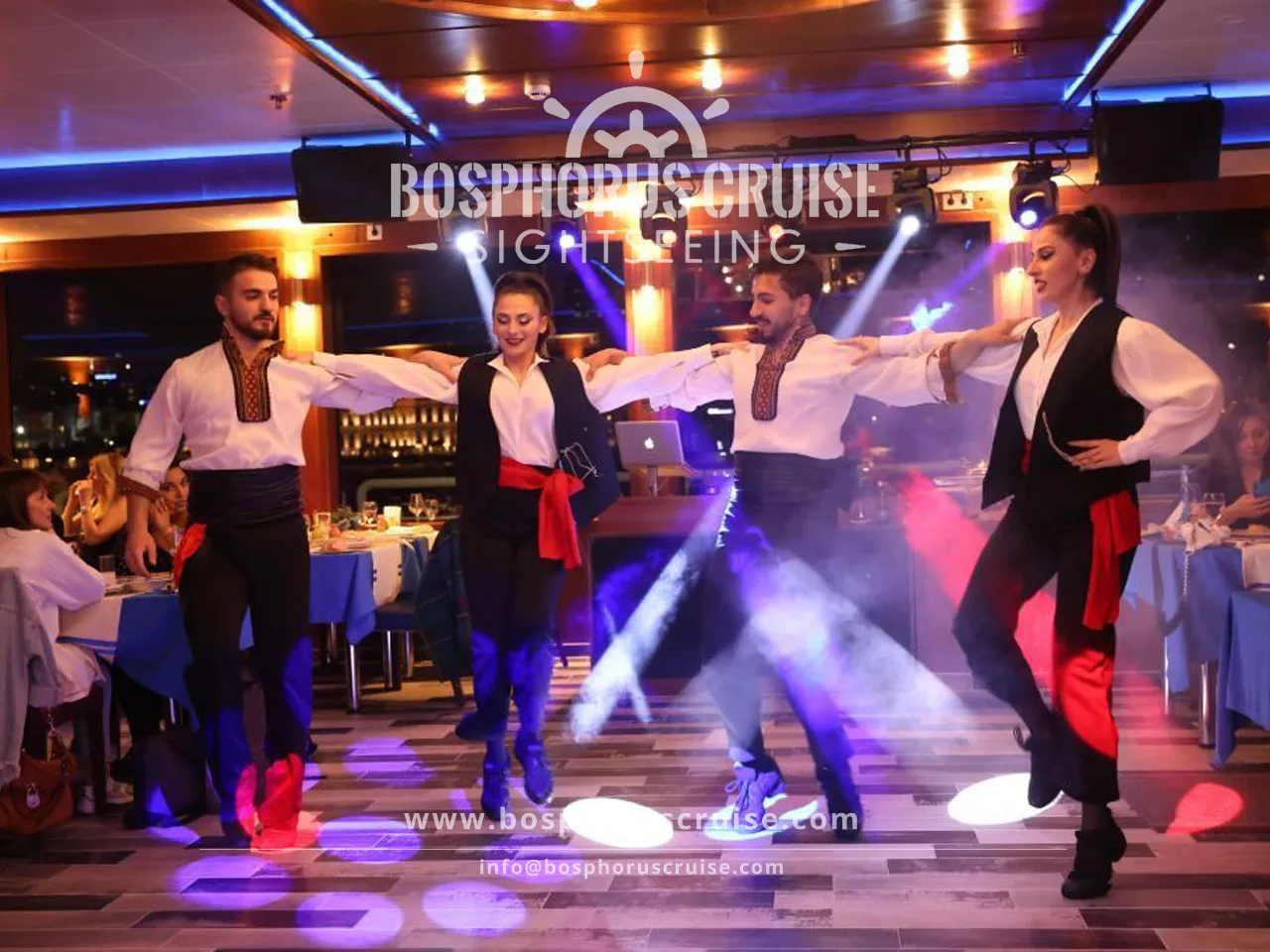 bosphorus dinner cruise