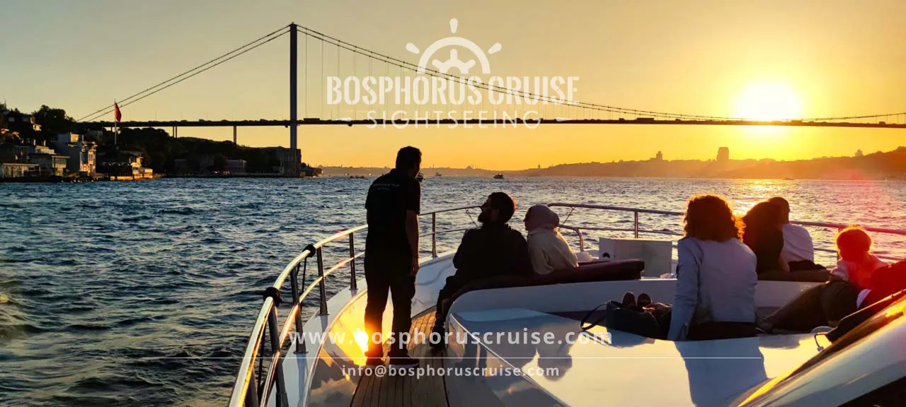 Dolmabahce Palace Tour and Bosphorus Sunset Cruise