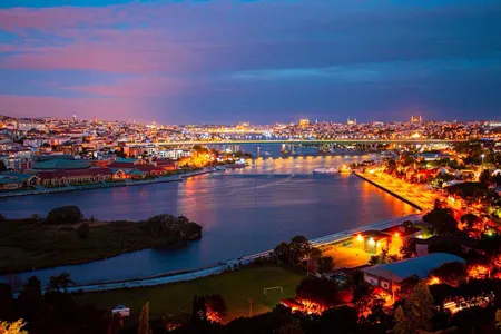 Marvels of Istanbul Tour with Bosphorus Cruise and Black Sea Cruise