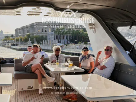 Marvels of Istanbul Tour with Bosphorus Cruise and Black Sea Cruise