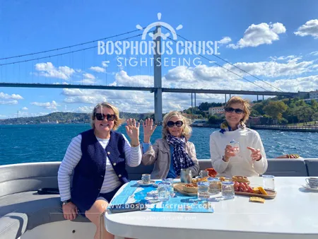 Marvels of Istanbul Tour with Bosphorus and the Black Sea Cruise