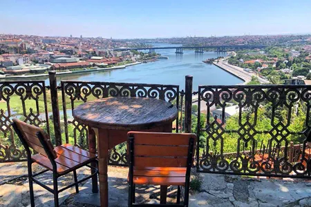 Marvels of Istanbul Tour with Bosphorus Cruise and Black Sea Cruise