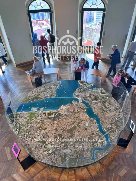 Istanbul Multicultural Heritage Tour and Bosphorus Sunset Cruise