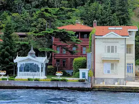 Private Bosphorus Architecture Cruise in Istanbul | Palaces, Yalıs & Waterfront Mosques Gallery