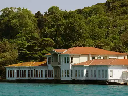 Private Bosphorus Architecture Cruise in Istanbul | Palaces, Yalıs & Waterfront Mosques Gallery