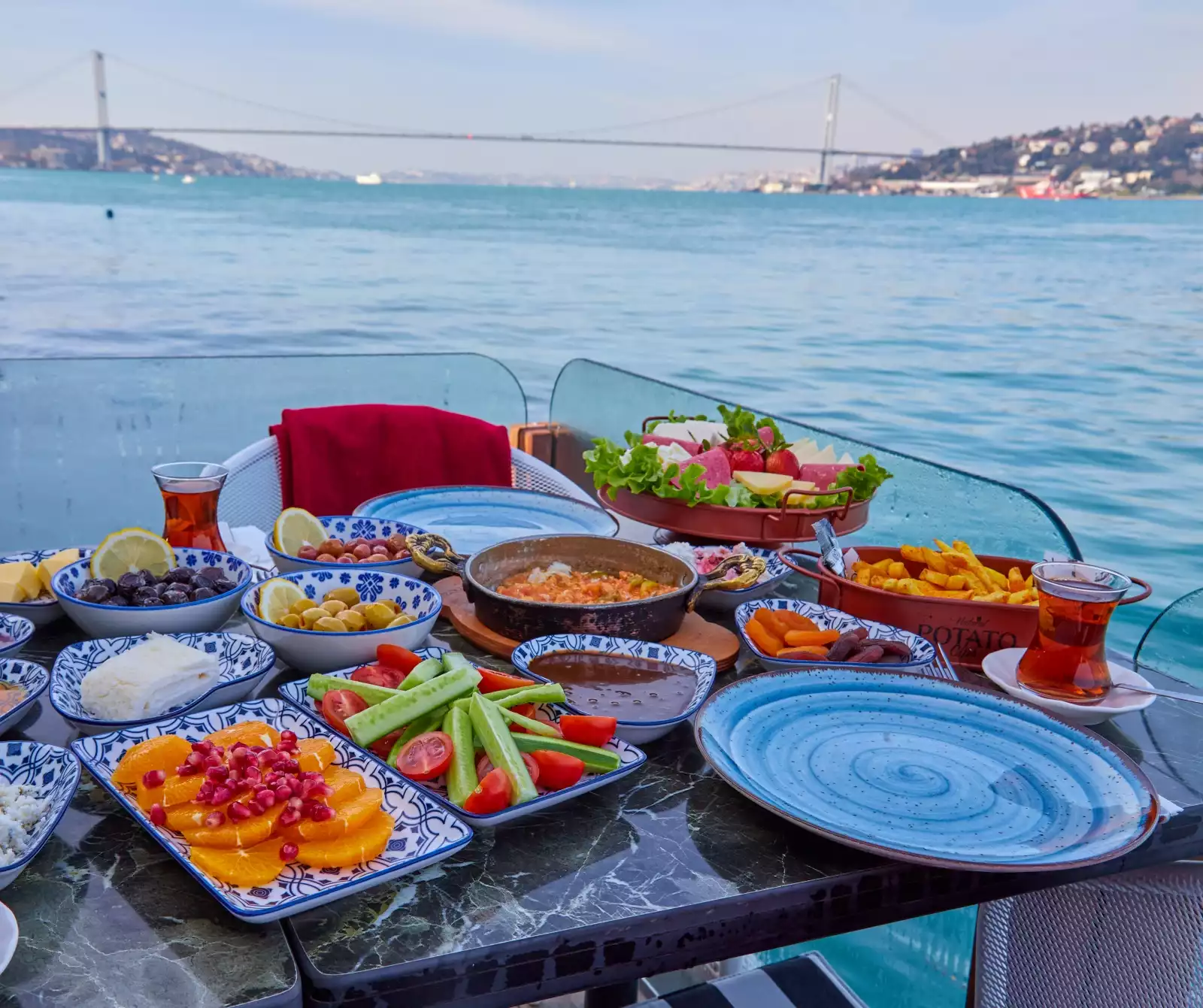 Private Istanbul Bosphorus Breakfast Cruise on a Luxury Yacht