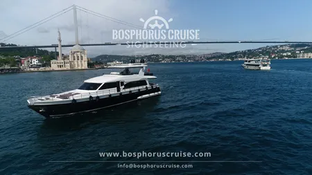 Dolmabahce Palace Tour and Bosphorus Yacht Cruise