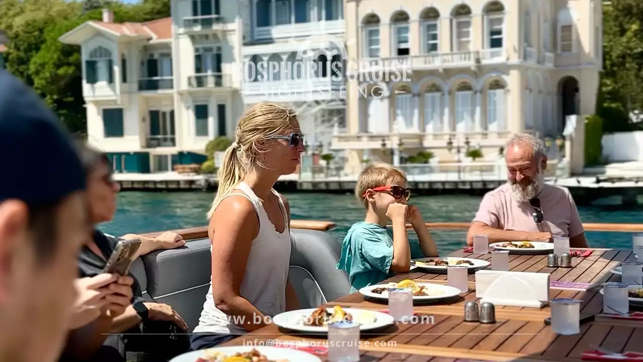 Private Bosphorus Lunch Cruise on a Luxury Yacht with Gourmet Dining
